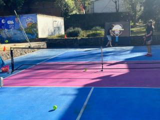 Cancha de Pickleball - Diversión y Deporte