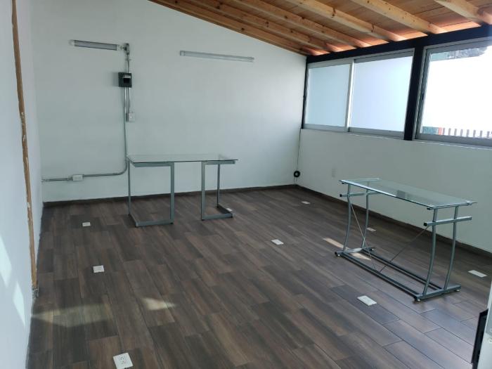 Oficina en Renta 23m² Taxqueña Spot 2 - Espaciosa y Central