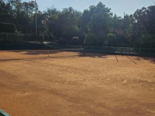Estadio de Tenis Grand: Espacio Deportivo de Alto Nivel