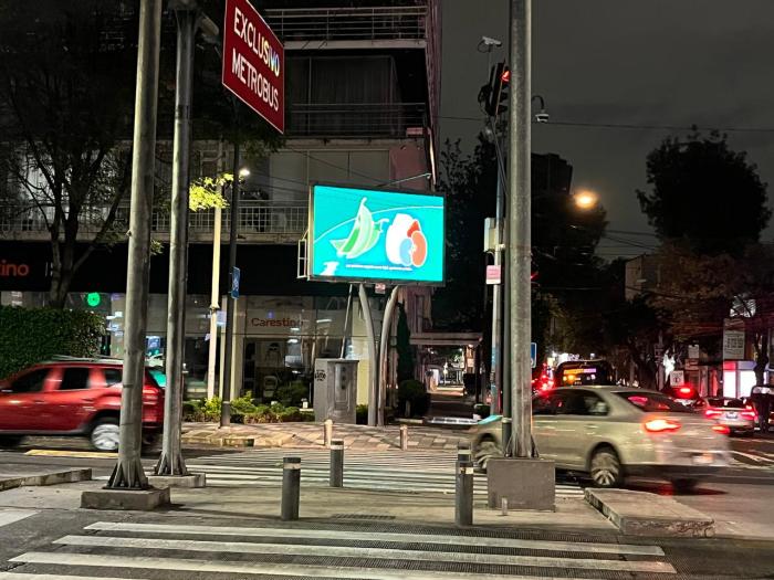 Publicidad en Pantallas LED: Insurgentes y Xola
