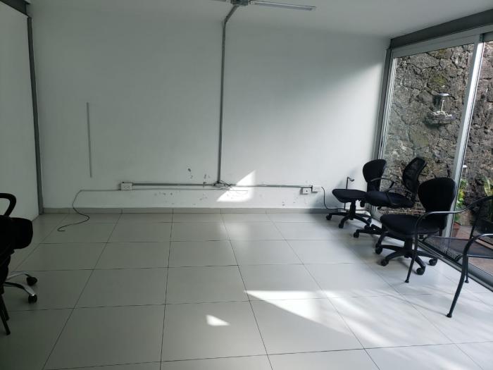 Renta Oficina de 19.58m² en Taxqueña Spot.1 - Espacio Ideal para Startups